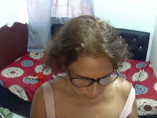 Live sex webcam photo for charrysexy #275932119