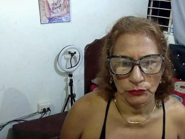 Live sex webcam photo for charrysexy #276518502