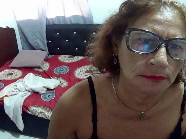 Live sex webcam photo for charrysexy #276570909