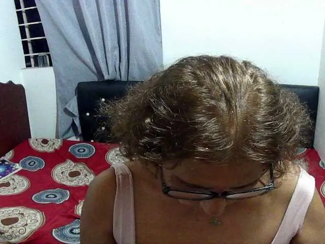 Live sex webcam photo for charrysexy #276582182