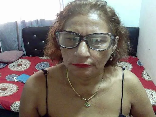 Live sex webcam photo for charrysexy #276598302