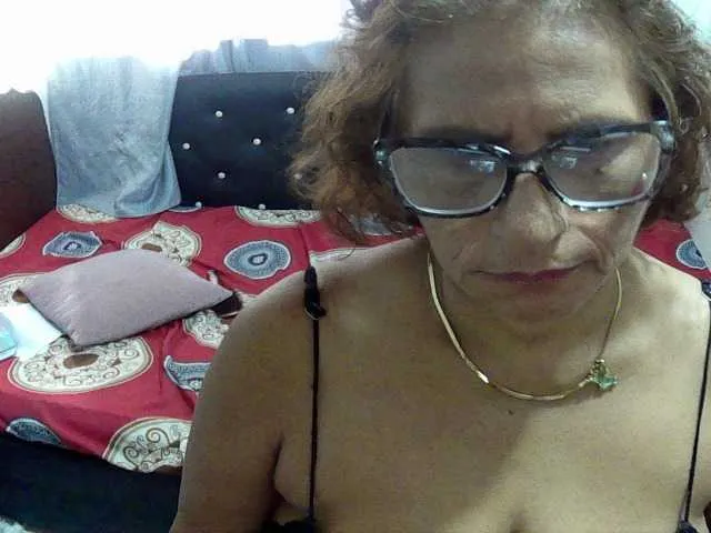 Live sex webcam photo for charrysexy #276599949