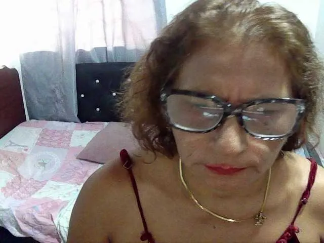 Live sex webcam photo for charrysexy #276605414