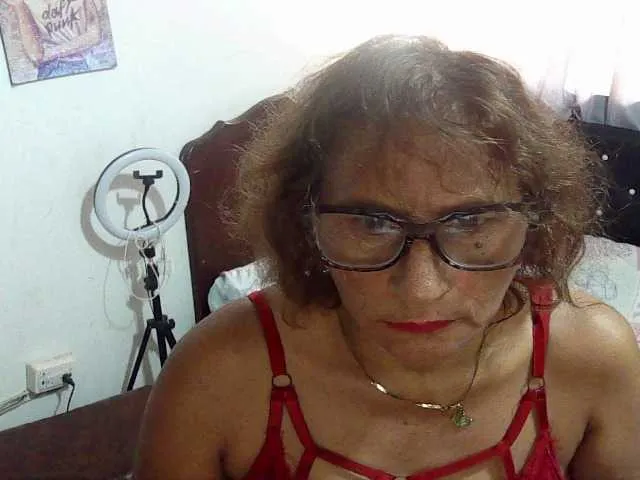 Live sex webcam photo for charrysexy #276642561