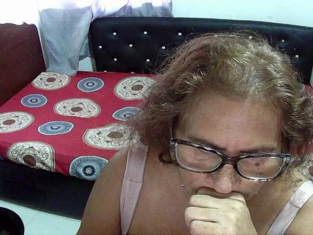 Live sex webcam photo for charrysexy #276975975