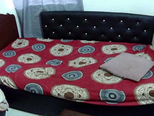 Live sex webcam photo for charrysexy #277016612