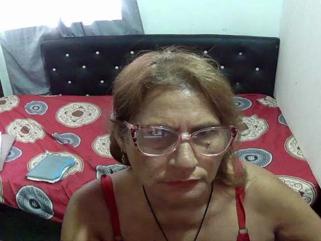 Live sex webcam photo for charrysexy #277304957