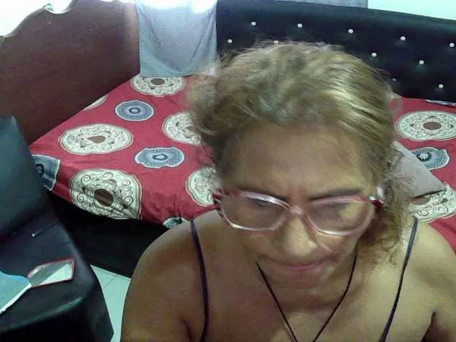 Live sex webcam photo for charrysexy #277327114