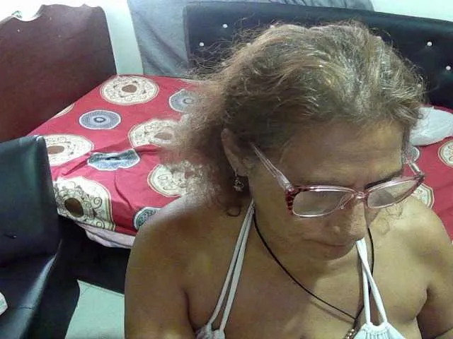 Live sex webcam photo for charrysexy #277389348