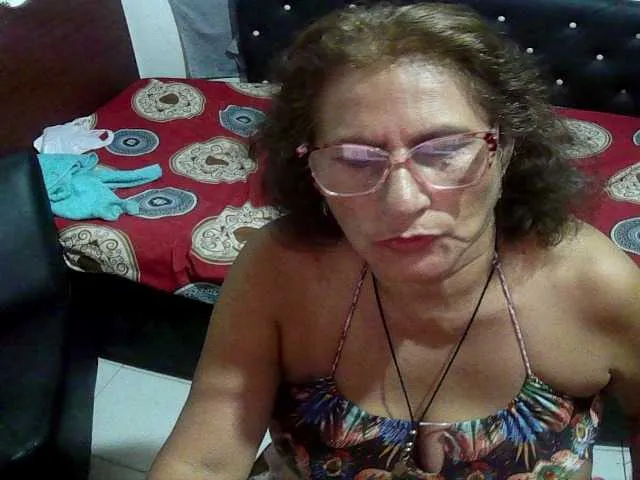 Live sex webcam photo for charrysexy #277418023