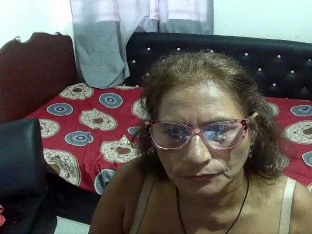 Live sex webcam photo for charrysexy #277435843