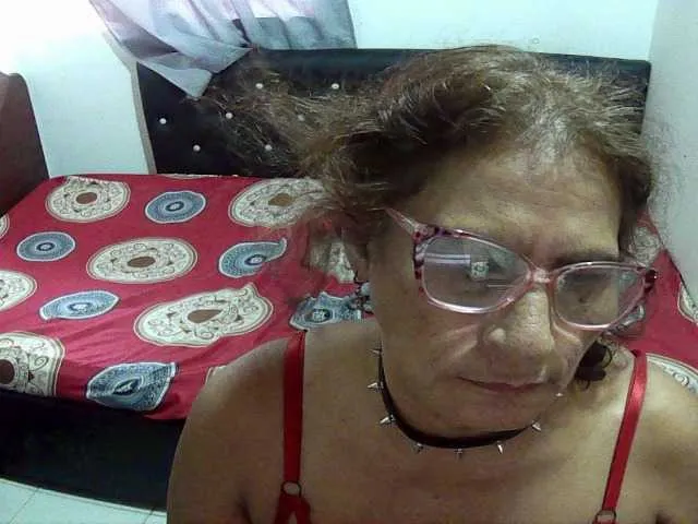 Live sex webcam photo for charrysexy #277482971