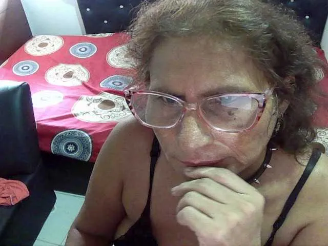 Live sex webcam photo for charrysexy #277496517