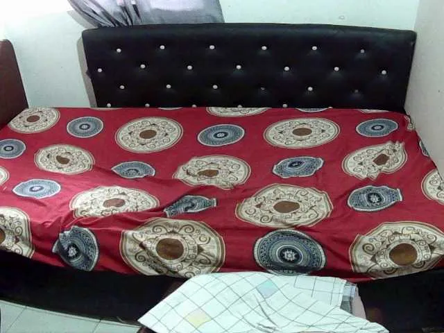 Live sex webcam photo for charrysexy #277568632