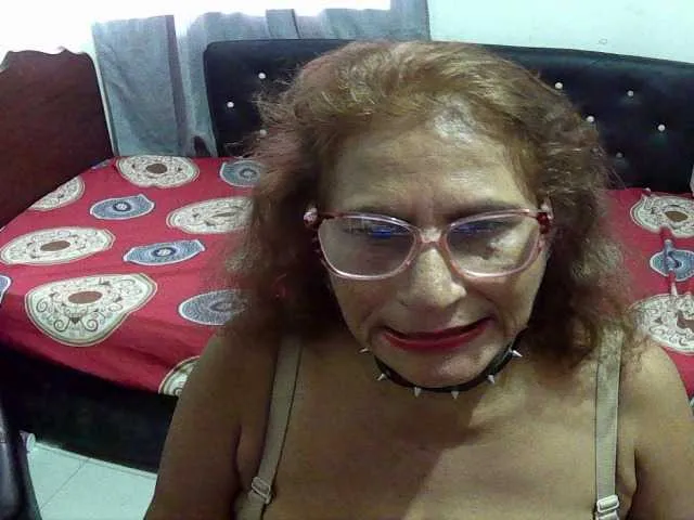 Live sex webcam photo for charrysexy #277632516