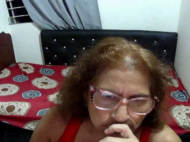 Live sex webcam photo for charrysexy #277634246