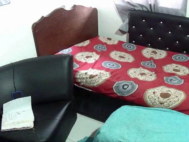 Live sex webcam photo for charrysexy #277716914