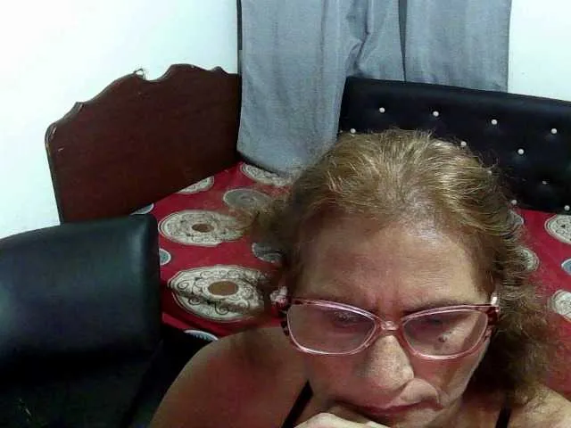 Live sex webcam photo for charrysexy #277746793