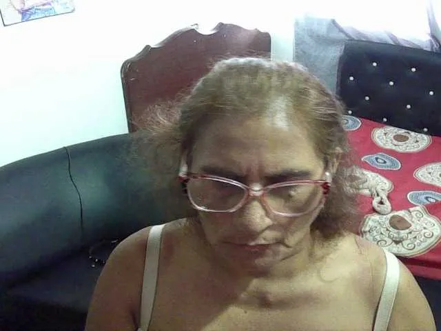 Live sex webcam photo for charrysexy #277759051