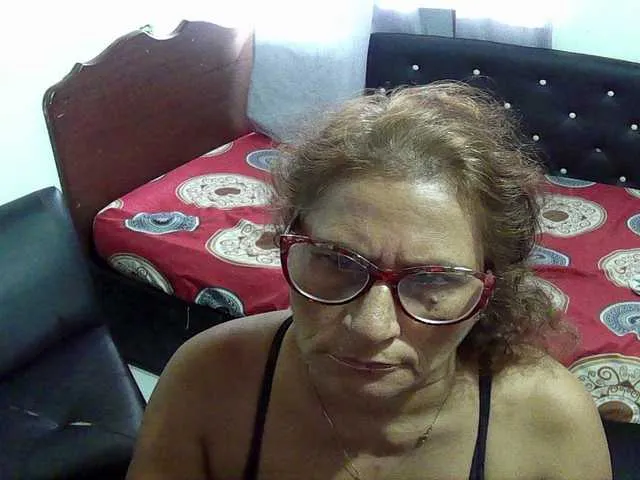 Live sex webcam photo for charrysexy #277832038