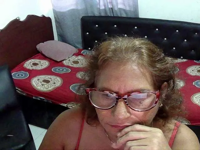 Live sex webcam photo for charrysexy #277836570