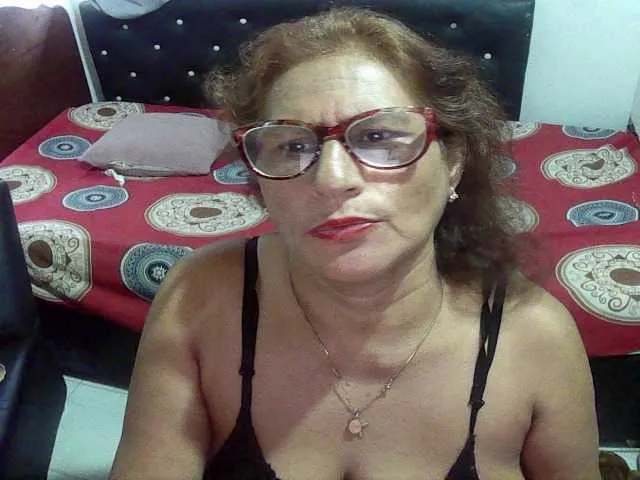 Live sex webcam photo for charrysexy #277894677