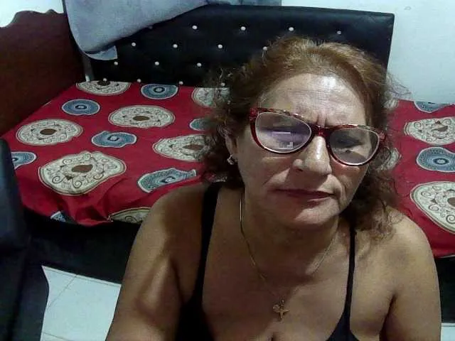 Live sex webcam photo for charrysexy #277943318