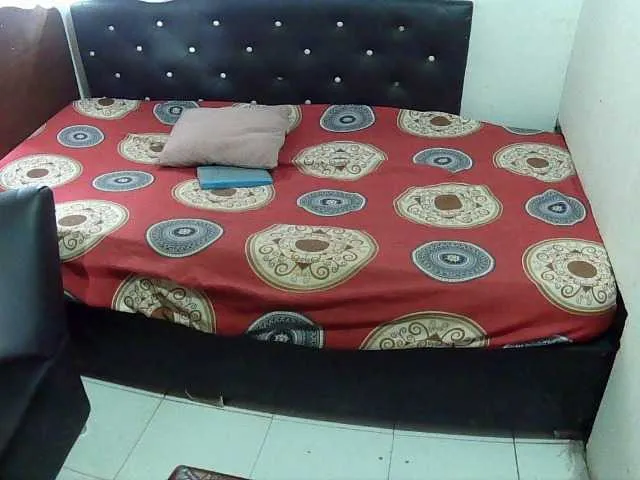 Live sex webcam photo for charrysexy #277987076