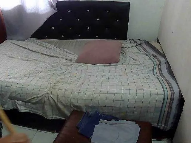 Live sex webcam photo for charrysexy #278026399