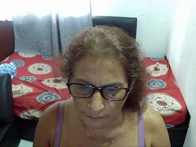 Live sex webcam photo for charrysexy #278180644