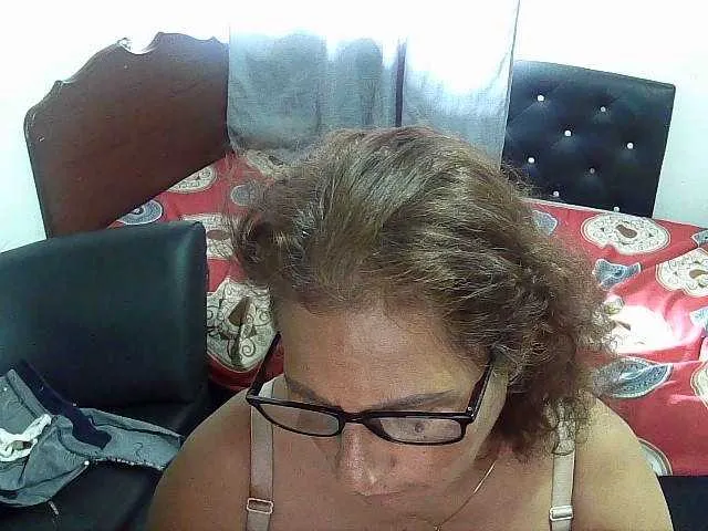 Live sex webcam photo for charrysexy #278210258