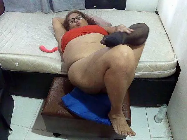 Live sex webcam photo for charrysexy #278220329