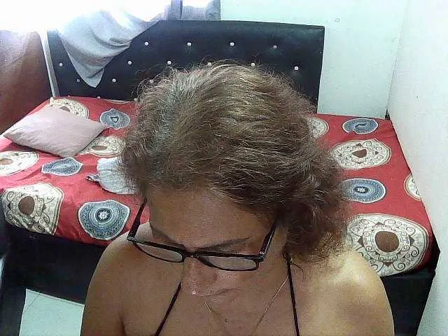 Live sex webcam photo for charrysexy #278264295