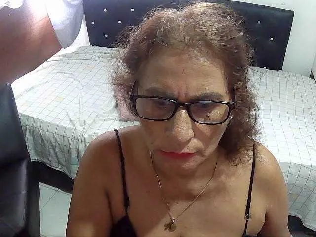 Live sex webcam photo for charrysexy #279131599