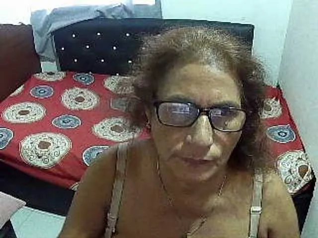 Live sex webcam photo for charrysexy #280695573