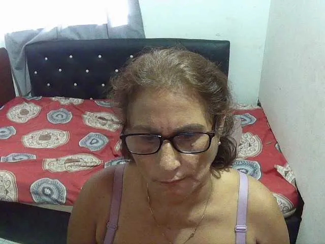 Live sex webcam photo for charrysexy #288068629