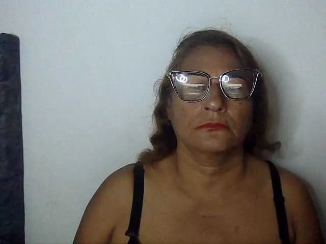 Live sex webcam photo for charrysexy #292282969