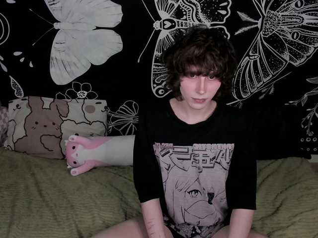 Live sex webcam photo for chastity-witch #288693306