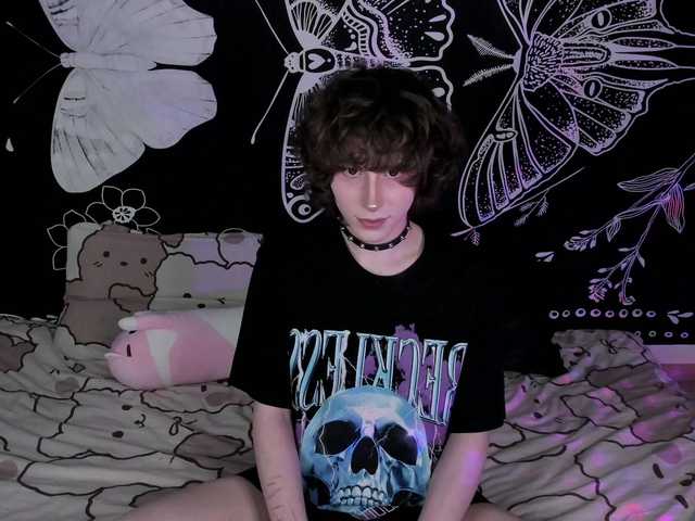 Live sex webcam photo for chastity-witch #289321745