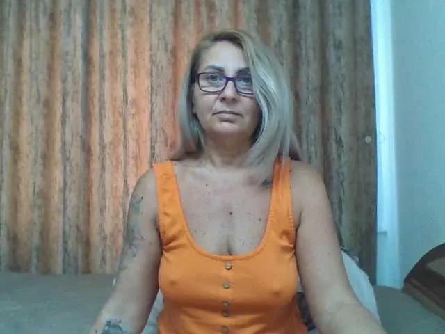 Live sex webcam photo for chaudeevely #291013204