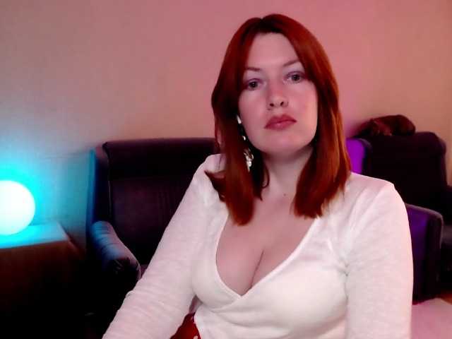 Live sex webcam photo for chelseamoon #273574126