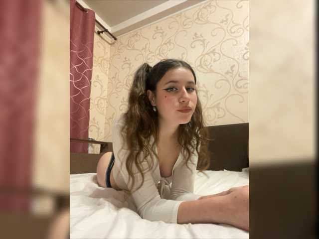 Live sex webcam photo for cherry-cum #276930772