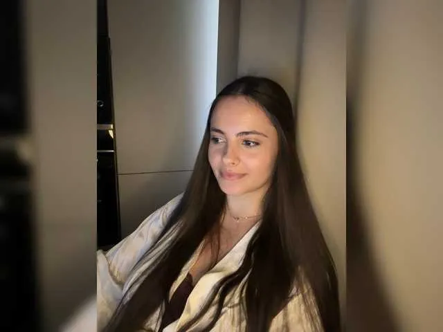 Live sex webcam photo for cherry-girl- #291824526