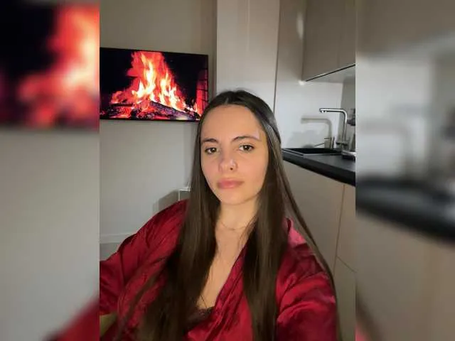 Live sex webcam photo for cherry-girl- #292207225