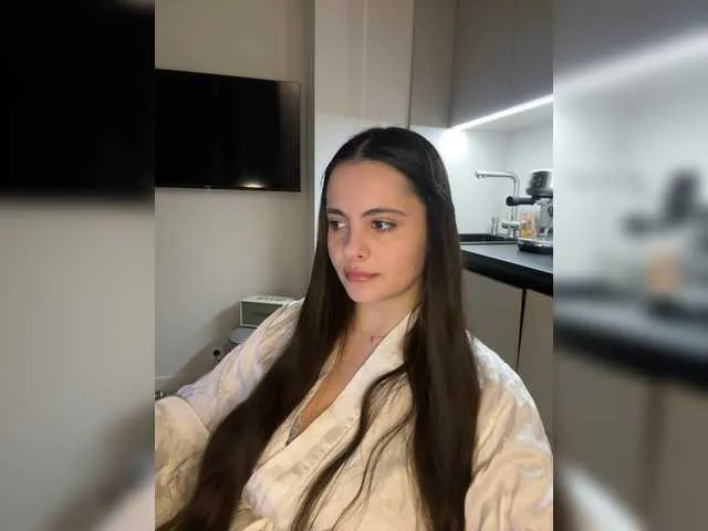 Live sex webcam photo for cherry-girl- #292268848