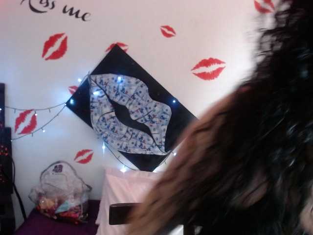 Live sex webcam photo for cherry-spit #273550896