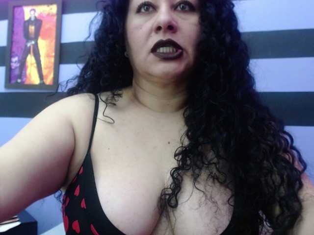 Live sex webcam photo for cherry-spit #273590893