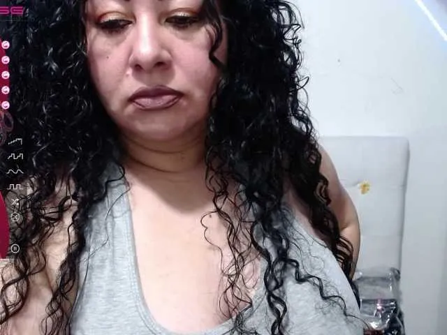 Live sex webcam photo for cherry-spit #273612902