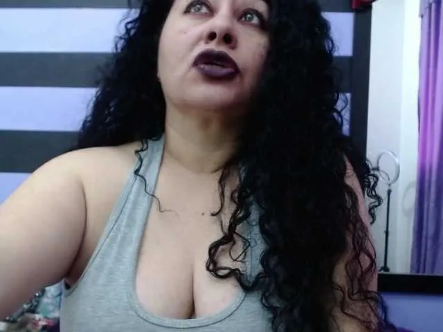 Live sex webcam photo for cherry-spit #273812624