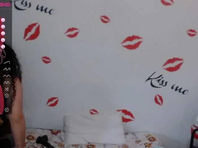 Live sex webcam photo for cherry-spit #274415458